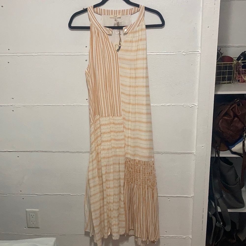 Easel dress